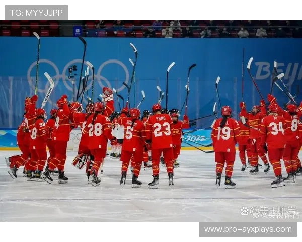 冰球奥韦奇金暴力射门破网，全队振奋